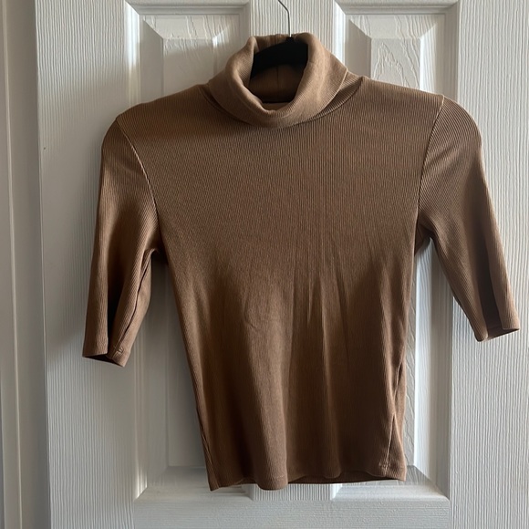 Turtleneck | Ribbed T Shirt - Picture 4 of 9